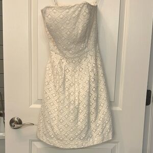 White Lace Lilly Pulitzer Dress size 0 perfect for graduation & sorority rush.